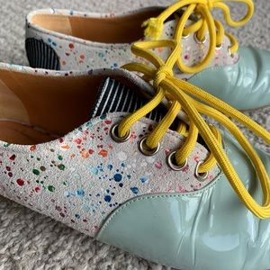 L37 Confetti Lace Up Flat Shoes Size 8